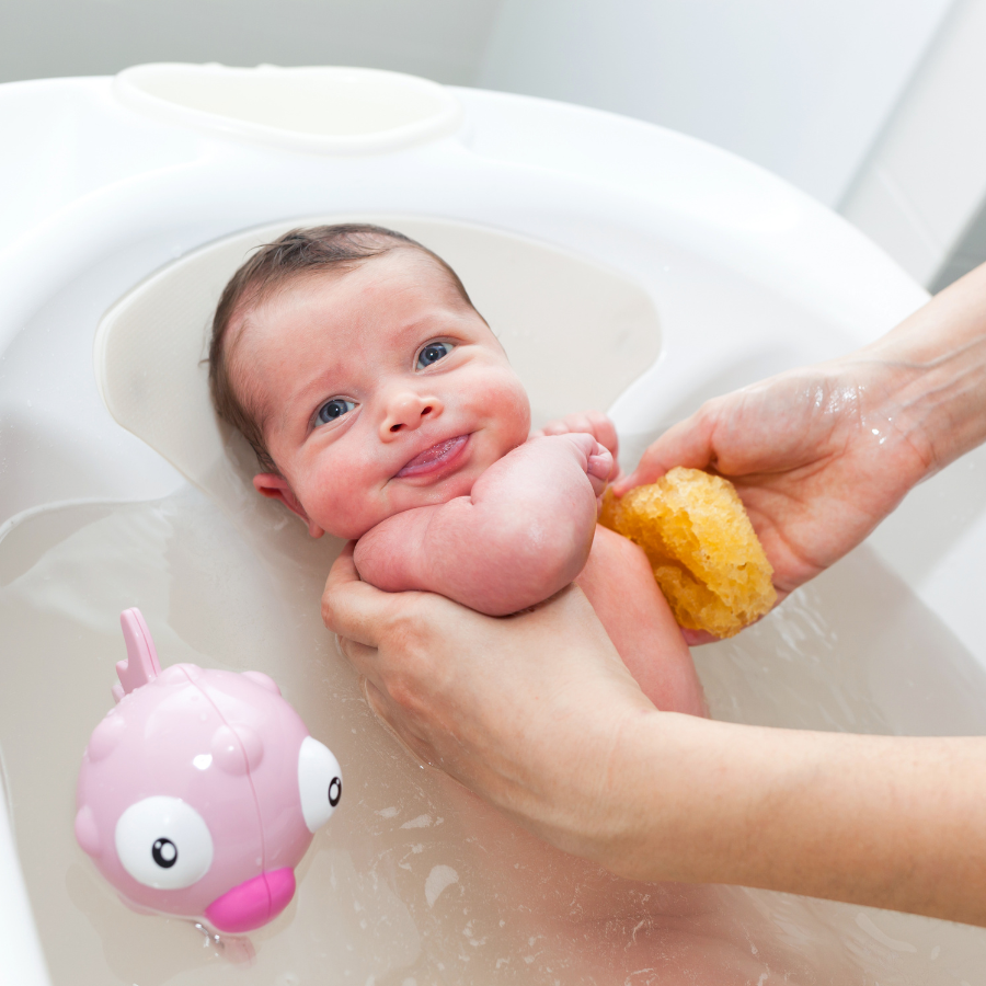 Nettoyage bébé : comment choisir le bon produit pour une peau douce et protégée ?